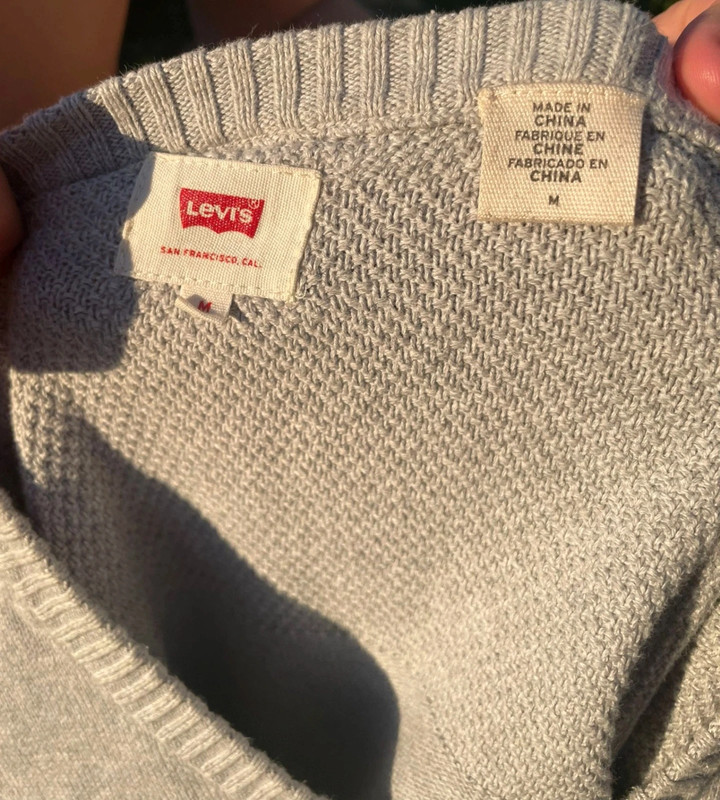 Pull Levi's 2