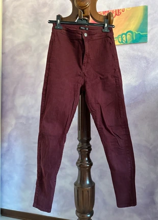 Pantalone skinny Bordeaux Bershka , marque: Bershka, état: Très bon état, taille: M / 38 / 10, 5,00 €, 5,95 € Protection acheteurs incluse