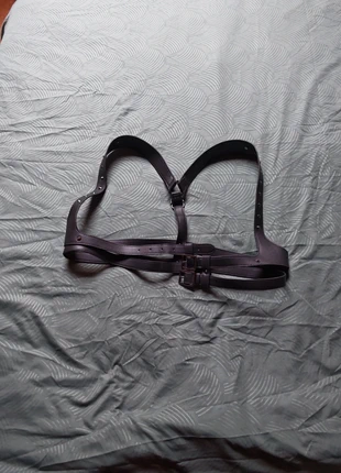 Harnais killstar réglable, marque: Killstar, état: Très bon état, taille: Ajustable, 20,00 €, 21,70 € Protection acheteurs incluse