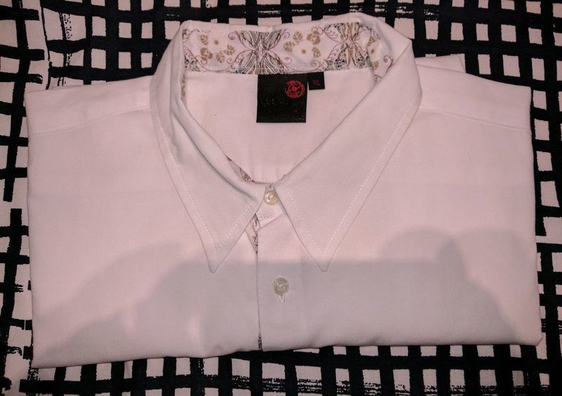 chemise blanche XL "cible rouge"