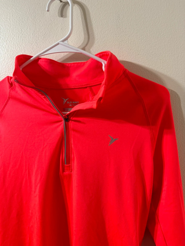 Old Navy Active Go Dry Long Sleeve  Size Small 3