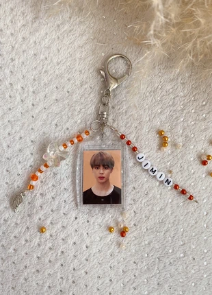 Porte-clés Jimin N•1 {photo}, merk: Fait Main, staat: Nieuw zonder prijskaartje, € 8,00, € 9,10 inclusief Kopersbescherming
