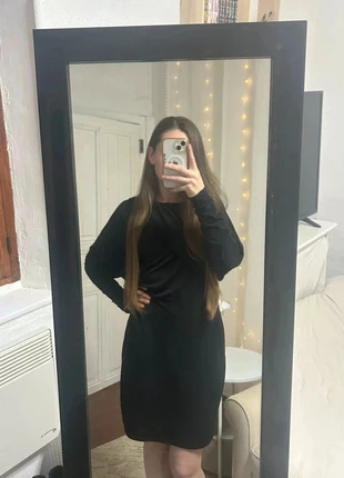 Robe noire, marque: H&M, état: Très bon état, taille: L / 40 / 12, 6,00 €, 7,00 € Protection acheteurs incluse