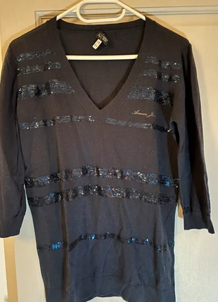 Pull Armani Jeans taille 40, marque: Armani Jeans, état: Très bon état, taille: L / 40 / 12, 15,00 €, 16,45 € Protection acheteurs incluse