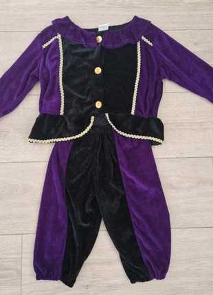 Luxe zwart paars Pietenpak 6-8 jaar, staat: Heel goed, maat: 6 jaar / 116 cm, € 7,50, € 8,58 inclusief Kopersbescherming