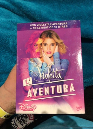 Dvd violetta + cd , marca: Violetta, estado: Bom, tamanho: 4 anos / 104 cm, €2.00, €2.80 inclui Proteção do Comprador