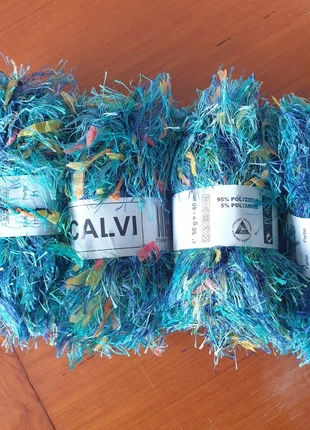 4 pelotes de laine originales, brand: LAINE, condizioni: Nuovo senza cartellino, €4.00, €4.90 include la Protezione acquisti