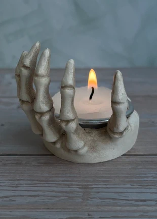 Gruselige Skeletthand Teelichthalter / Kerzenhalter Gothic Halloween Deko, merk: Sonstiges, staat: Heel goed, € 8,00, € 9,10 inclusief Kopersbescherming