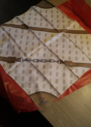 Foulard Guess, merk: GUESS, staat: Nieuw zonder prijskaartje, € 12,50, € 13,83 inclusief Kopersbescherming