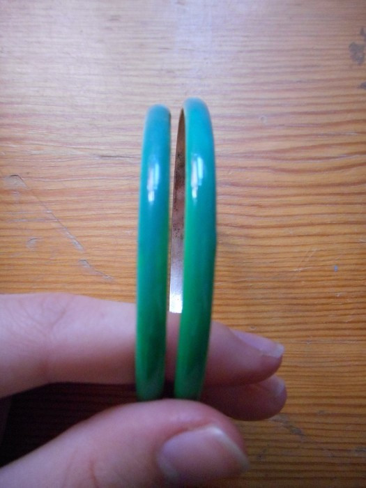 Lot de deux bracelets verts 2