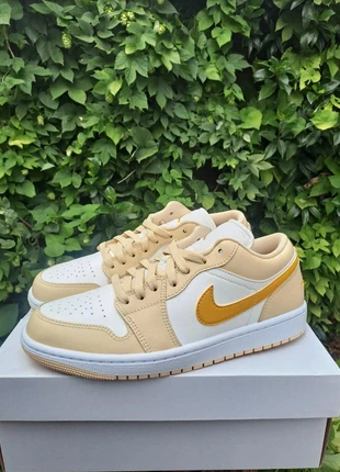 Jordan 1, marque: Jordan, état: Neuf avec étiquette, taille: 40.5, 75,00 €, 79,45 € Protection acheteurs incluse