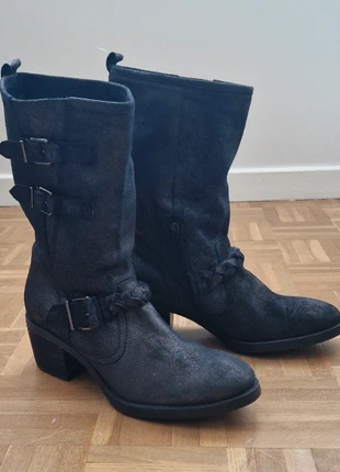 Bottines Unisa noires/grises brillantes – effet vieilli, look urbain, merk: Unisa, staat: Heel goed, maat: 40, € 19,00, € 20,65 inclusief Kopersbescherming