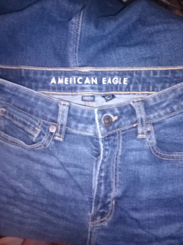 American Eagle Women's Mom Jeans Size 8 1