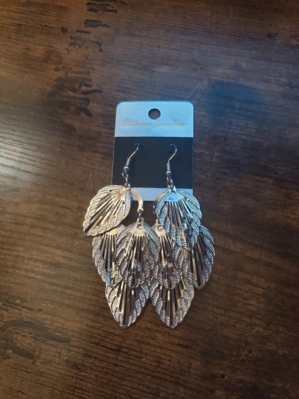 Silver multi leaves earrings