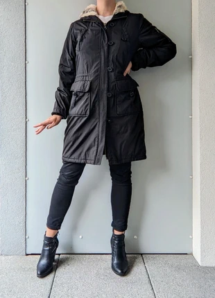 Manteau noir poches double zip capuche fourrée Xanaka, marque: Xanaka, état: Très bon état, taille: M / 38 / 10, 9,00 €, 10,15 € Protection acheteurs incluse