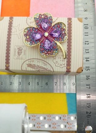 Broche avec la boîte, marca: Broche.fr, estado: Muito bom, €5.00, €5.95 inclui Proteção do Comprador Pro