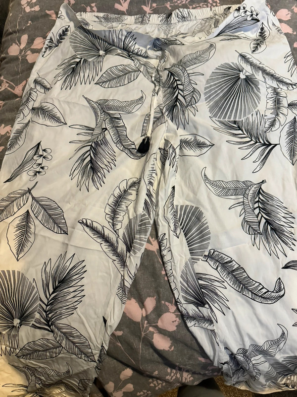 Brand new floaty beach trousers | Vinted