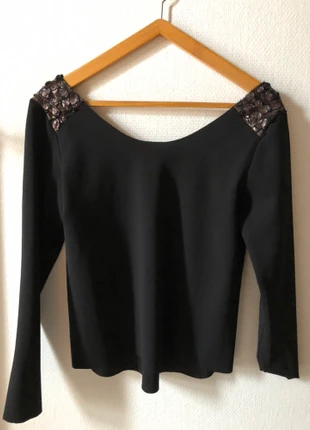Top noir échancré derrière - deco épaule , brand: Akela key, condition: Very good, size: S / 36 / 8, €5.00, €5.95 includes Buyer Protection