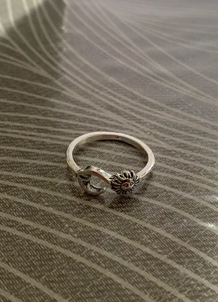 bague, marque: Stüssy, état: Très bon état, taille: Ajustable, 11,00 €, 12,25 € Protection acheteurs incluse