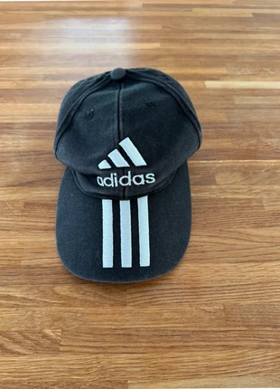 Casquette Noir - Adidas - Taille uni, marque: adidas, état: Très bon état, taille: Taille unique, 5,00 €, 5,95 € Protection acheteurs incluse