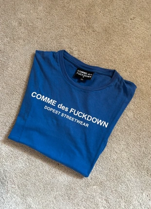 T-shirt Comme des Fuckdown, marke: COMME des FUCKDOWN®, zustand: Neu, größe: XS, 15,00 €, 16,45 € inklusive Vinted-Käuferschutz