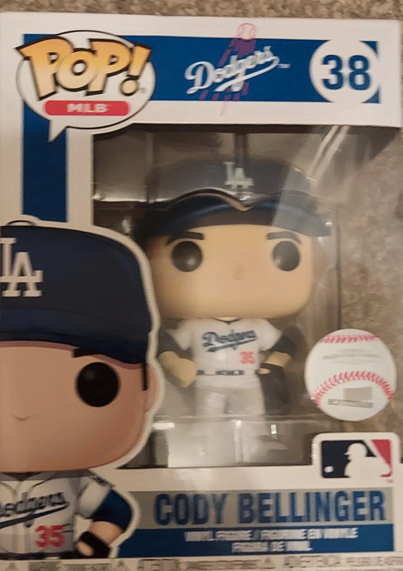 NWT Funko POP! MLB: Dodgers Cody Bellinger #38