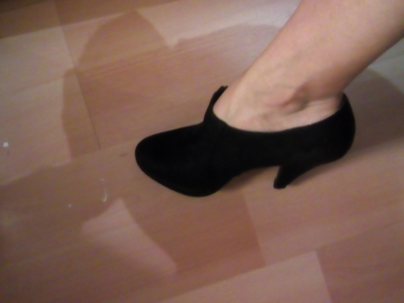 chaussure à talon de couleur noir 3