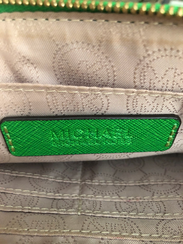 cartera color plata  Michael kors hamilton, Top handle bag, Bags