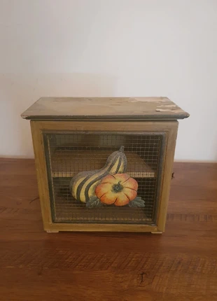 Rangement vintage etagère en bois avec porte grillagée, zustand: Zufriedenstellend, 34,90 €, 37,35 € inklusive Vinted-Käuferschutz