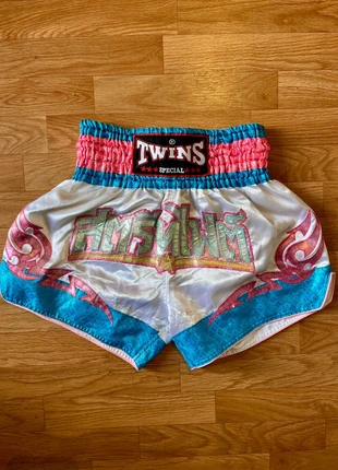 Rare Vintage Twins Muay Thaï Short, marke: Twins, zustand: Gut, größe: M / 38 / 10, 27,99 €, 30,09 € inklusive Vinted-Käuferschutz