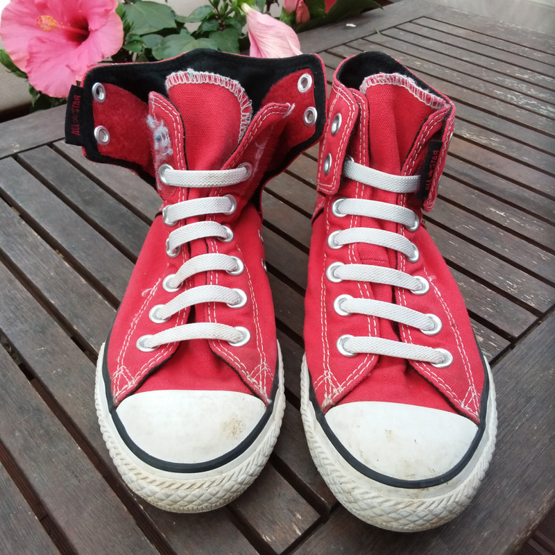 Converses rouge edition limitee Vinted