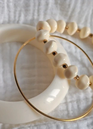 Trio de bracelet crème et doré, marque: POM.bijoux, état: Très bon état, 30,00 €, 32,20 € Protection acheteurs (Pro) incluse