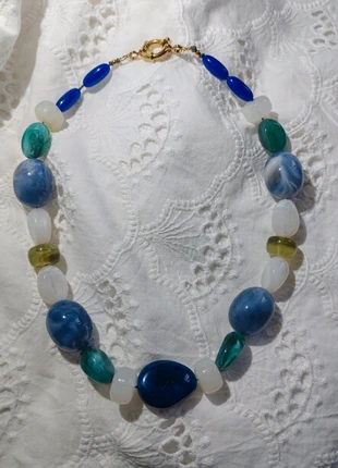 Collier Idunn bleu canard Neuf pièce unique POM.bijoux, marque: POM.bijoux, état: Très bon état, 45,00 €, 47,95 € Protection acheteurs (Pro) incluse