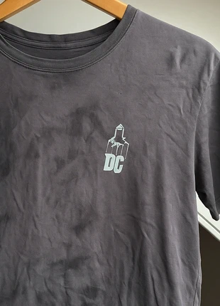DC T-shirt, merk: DC, staat: Goed, maat: M, € 10,00, € 11,20 inclusief Kopersbescherming