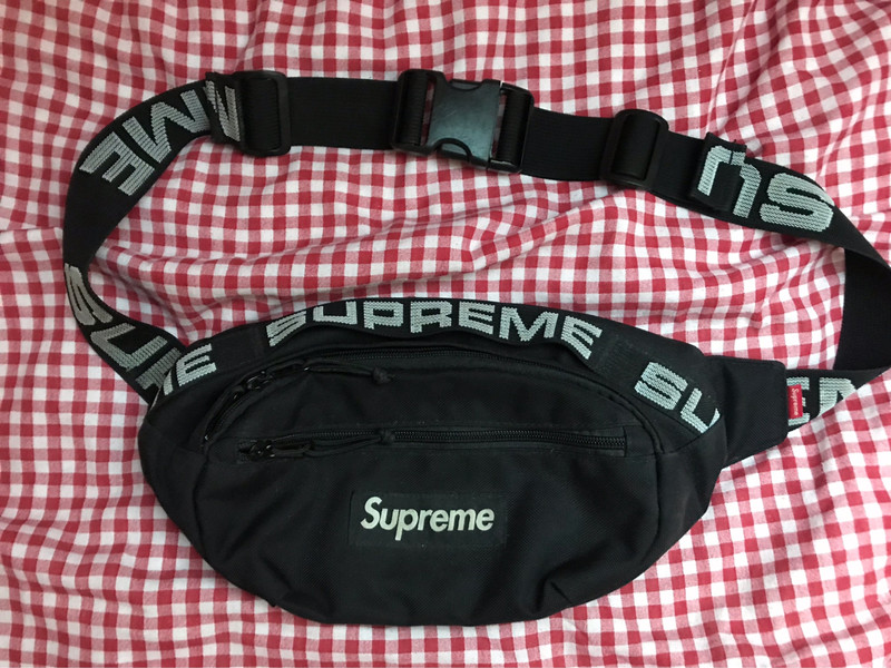 Sacoche supreme Vinted