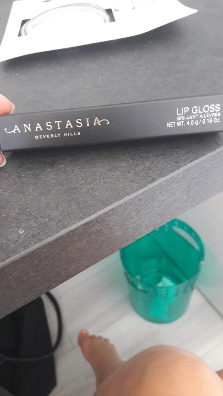 lip gloss anastasia beverly hills 1