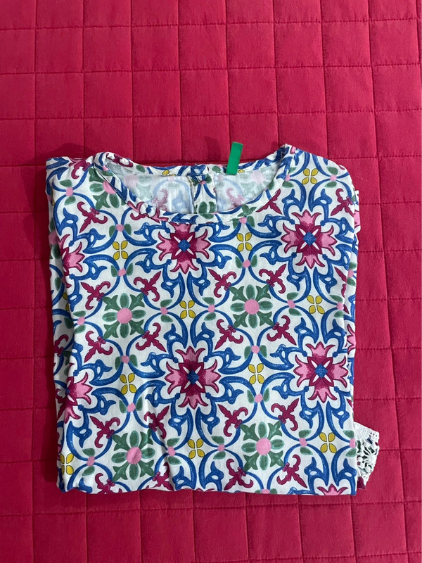 blusa floral benetton criança 1