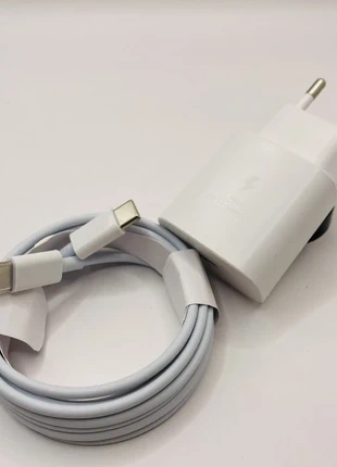 Chargeur USB-C avec Câble Type-C vers Type-C 2 mètre, état: Neuf sans étiquette, 9,99 €, 11,19 € Protection acheteurs (Pro) incluse