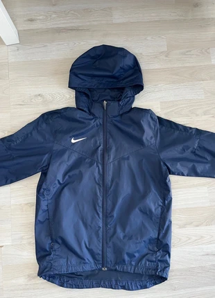 veste coupe-vent pour enfant, marque: Nike, état: Satisfaisant, taille: 11 ans / 146 cm, 5,00 €, 5,95 € Protection acheteurs incluse