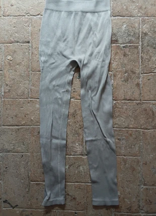 Legging zara Taille 34, marke: Zara, zustand: Sehr gut, größe: XS / 34 / 6, 5,00 €, 5,95 € beinhaltet Vinted-Käuferschutz Pro