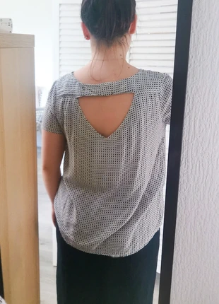 Haut fluide Lili & Lala - Taille M - Dos ouvert avec nœud - Blanc à pois bleus marines, brand: Lili & Lala, condition: Very good, size: M / 38 / 10, €6.00, €7.00 includes Buyer Protection