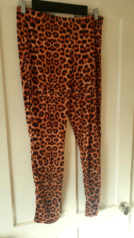 SHEIN Leopard Print Leggings