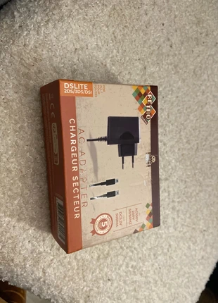 Chargeur 2ds 3ds News 3ds new2 ds ds ds lite et swith, brand: freaks geeks, condizioni: Nuovo con cartellino, €9.50, €10.68 include la Protezione acquisti