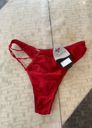 String femme, brand: Evasion, condizioni: Nuovo con cartellino, taglia: M / IT 42 / EU 38, €4.00, €4.90 include la Protezione acquisti