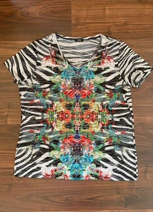 zebra print colorful flower print tshirt, marque: G.W., état: Très bon état, taille: L / 40 / 12, 6,00 €, 7,00 € Protection acheteurs incluse