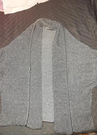 Poncho zara knit en gris , marke: Zara Knit, zustand: Gut, größe: M / 38 / 10, 4,00 €, 4,90 € inklusive Vinted-Käuferschutz