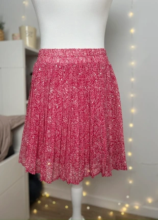 Jupe plissée rose à fleurs blanches cache cache taille S, brand: Cache Cache, condition: Very good, size: S / 36 / 8, €7.00, €8.05 includes Buyer Protection