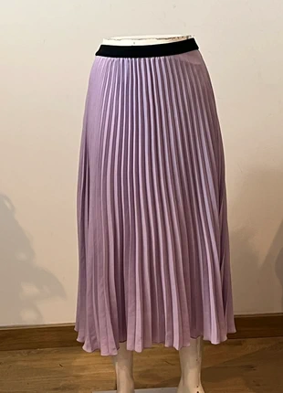 Jupe longue plissée Stradivarius taille S, parme, très bon état, marque: Stradivarius, état: Très bon état, taille: S / 36 / 8, 5,99 €, 6,99 € Protection acheteurs (Pro) incluse