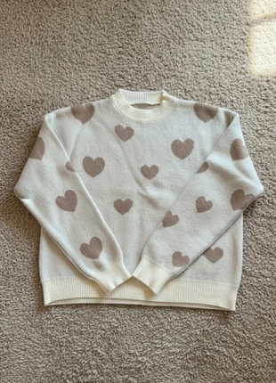 Pull crème à cœurs beiges 🤍, marque: Lasso Lily, état: Très bon état, taille: S / 36 / 8, 46,99 €, 50,04 € Protection acheteurs incluse