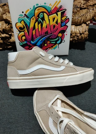 Vans Sk8-Mid Beige Canvas – n 37 nuove 👟, brand: Vans, condizioni: Nuovo senza cartellino, taglia: 37, €49.99, €53.19 include la Protezione acquisti